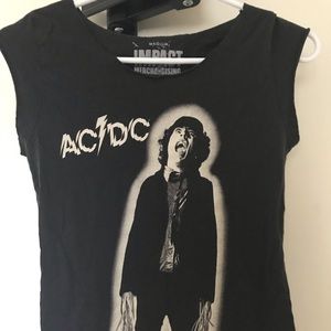 AC/DC women’s T